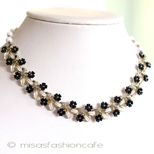 （画像用） ＣＯＲＯ　お花ネックレス