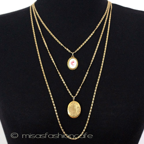 （画像用） Ｇｏｌｄｅｔｔｅ　３連 ロケット　ネックレス