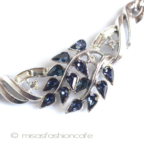 （画像用） Ｔｒｉｆａｒｉ　 トリファリ ネイビー花　ネックレス