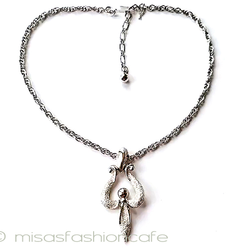 （画像用） ヴィンテージジュエリー トリファリ　ネックレス