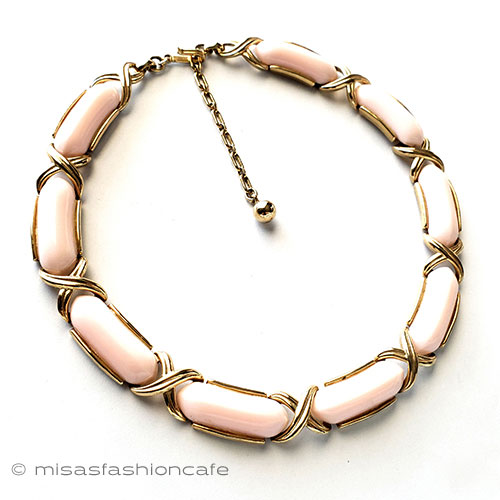 （画像用） Trifari　 トリファリ ピンク・リボン