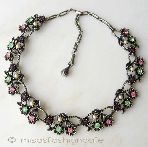 （画像用） Coro　花ネックレス