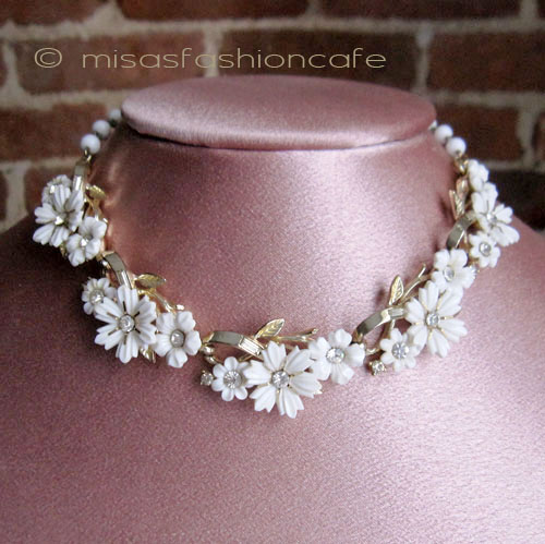 （画像用） Coro コロペガサス お花ネックレス