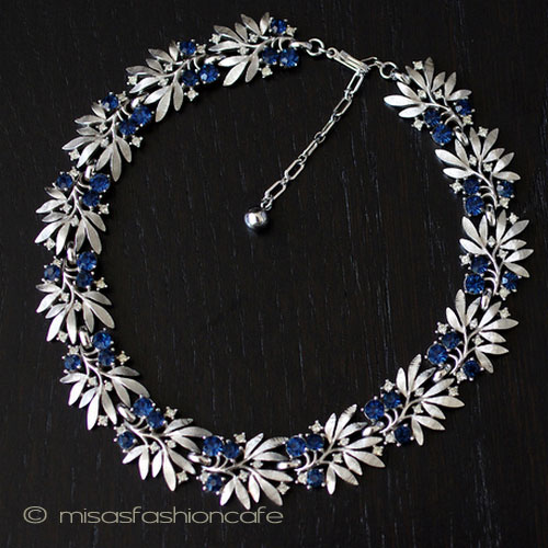 （画像用） Trifari　トリファリ ロイヤルブルーネックレス