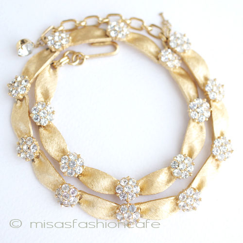 （画像用） Trifari　 トリファリ刻印 RSのお花 ネックレス