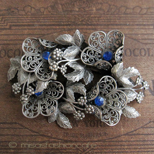 （画像用） アンティーク花 ブローチ