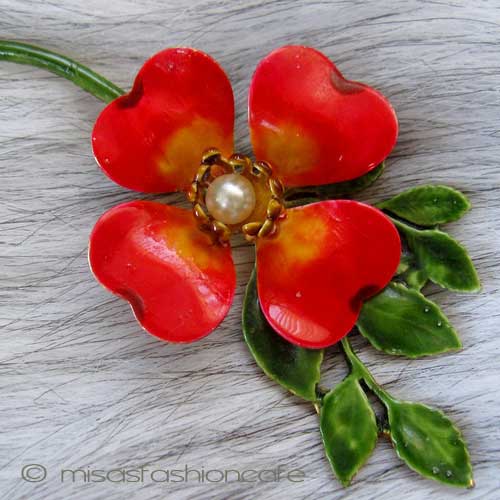 （画像用） Original By Robert ハナミズキ花ブローチ