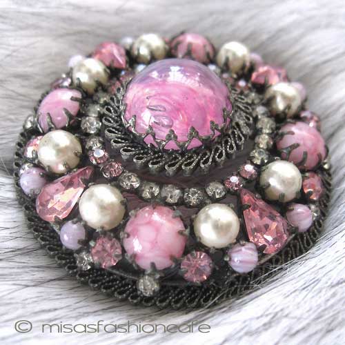 （画像用） Austria製大振りブローチ