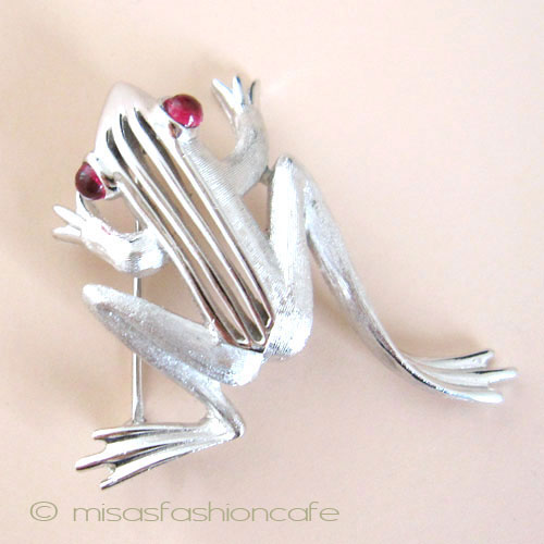 （画像用） クラウン Trifari 　カエル蛙 ブローチ