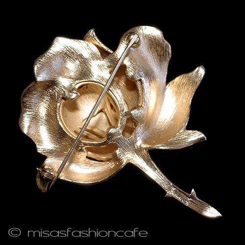 （画像用） Trifariトリファリブローチ バラの花ローズ1961年