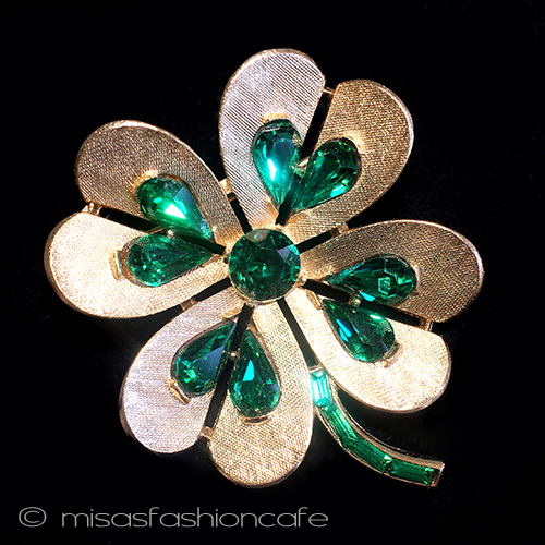 （画像用） Ｔｒｉｆａｒｉ　 トリファリ クローバー　ブローチ