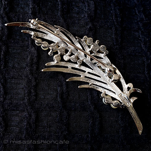 （画像用） Trifari　 トリファリ パールRS葉ブローチ