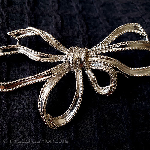 （画像用） Trifari　 トリファリ リボン(大)ブローチ