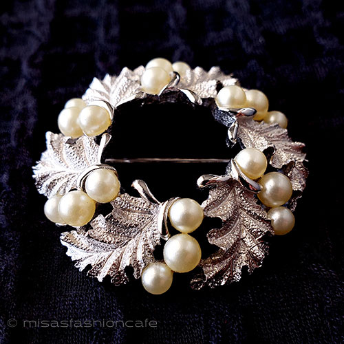 （画像用） Trifari　 トリファリ パール銀葉　リース