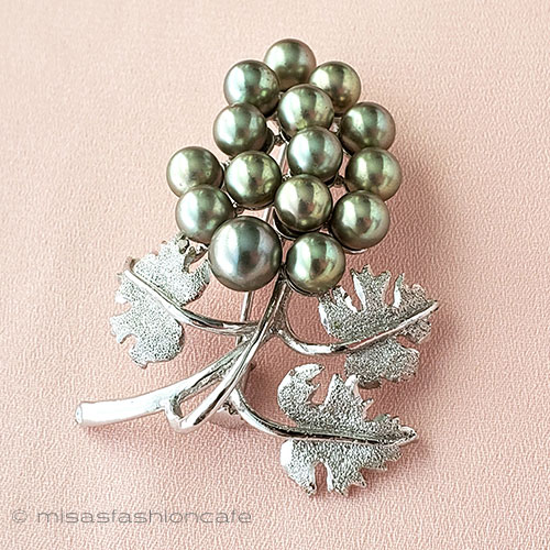 （画像用） アンティーク　ブローチ スターリング銀製 ぶどう