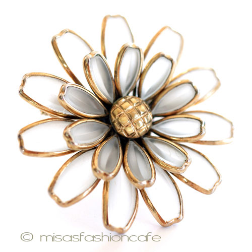 （画像用） Ｔｒｉｆａｒｉ　 トリファリ ペンダント兼ブローチ