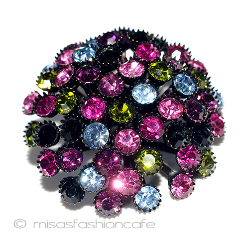 （画像用） マルチカラー　ブローチ