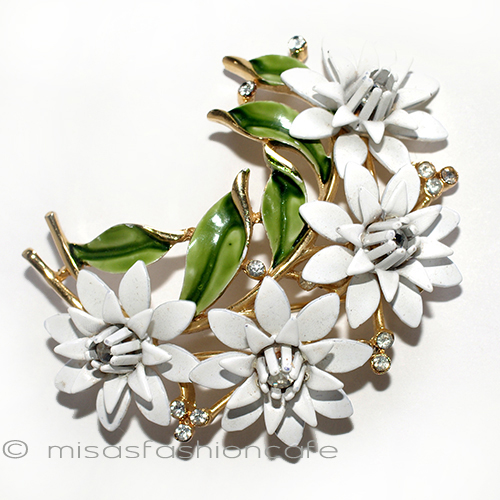 （画像用） Ｔｒｉｆａｒｉトリファリ お花ブーケ　ブローチ