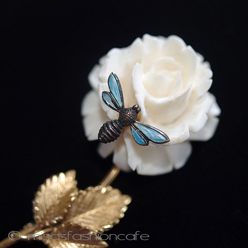 （画像用） 象牙アイボリー 14K gf ローズ＆蜂　ブローチ