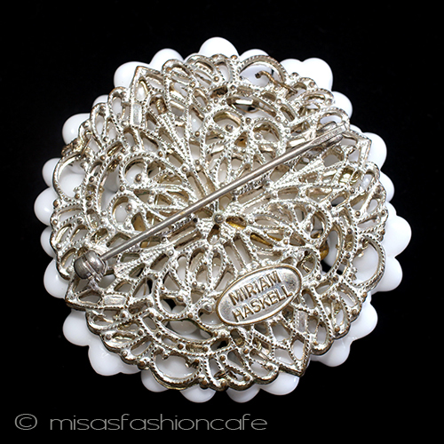 （画像用） ミリアムハスケル　 ミルクガラスのお花