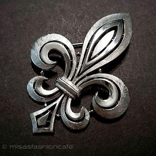 （画像用） Trifari　 トリファリ ロイヤル　ブローチ