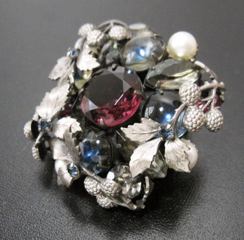 （画像用） ベリーRSパール　ブローチ