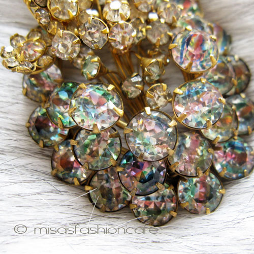 （画像用） アイリス ガラス 花ブローチ