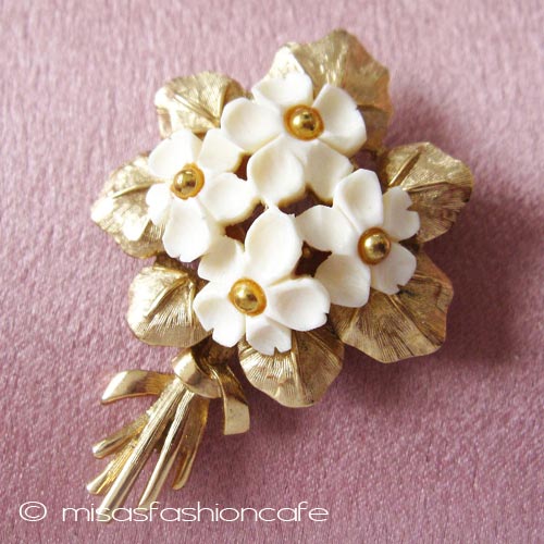 （画像用） 本象牙 アイボリー スミレの花 ブローチ