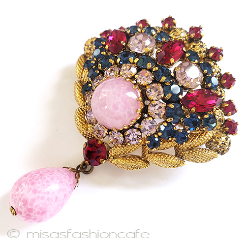 （画像用） Ａｕｓｔｒｉａオーストリア製 クリスタルガラス　ブローチ