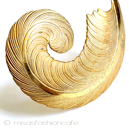 （画像用） ミリアムハスケル フェザー金羽ブローチ