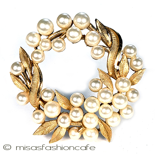 （画像用） Trifari　 トリファリ パールリースブローチ