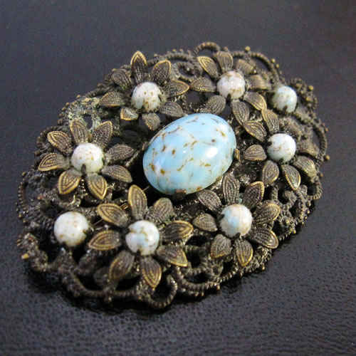 （画像用） チェコ製お花ブローチ