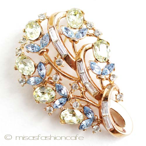 （画像用） クラウン　トリファリ ＴＲＩＦＡＲＩ　ブローチ