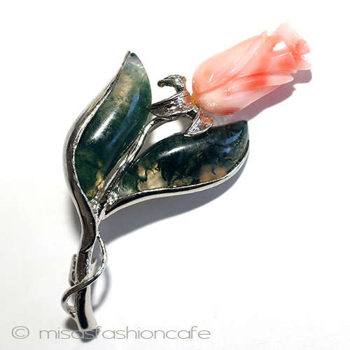 （画像用） 珊瑚のローズ　ブローチ