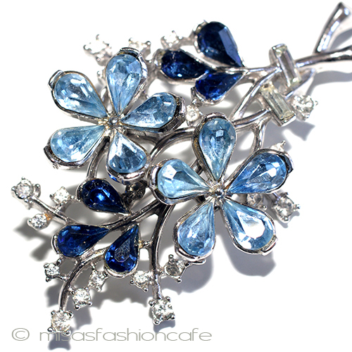 （画像用） Ｔｒｉｆａｒｉ　 トリファリ フラワーブーケ　ブローチ