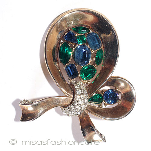 （画像用） Ｔｒｉｆａｒｉ　 トリファリ 1950年りぼんブローチ