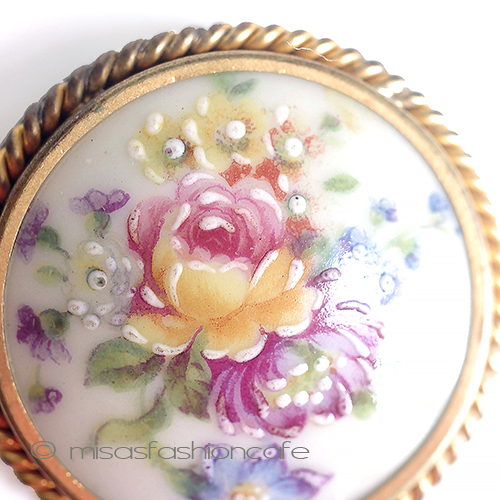 （画像用） フランス製陶器ブローチ ポーセリンローズLimoges