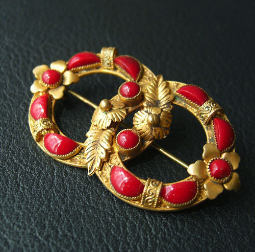 （画像用） アンティーク　 チェコ製ブローチ