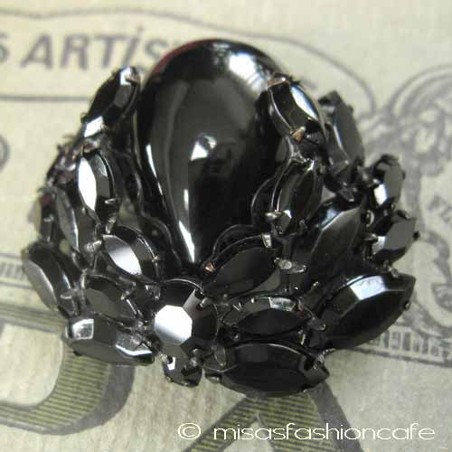 （画像用） Regency刻印　ブローチ フレンチジェット・ガラス