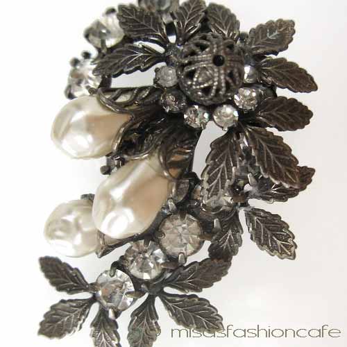 （画像用） パールRS お花ブローチ