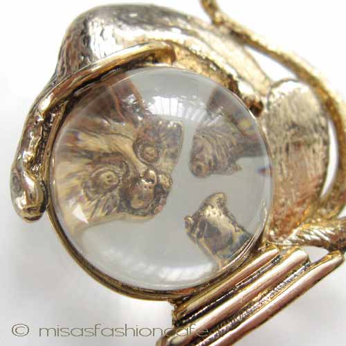 （画像用） 金魚鉢＆猫ねこブローチ