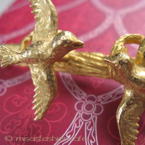 （画像用） （可動式）鳥ブローチ