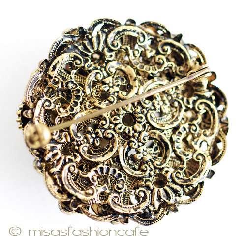 （画像用） お花ドーム　ブローチ