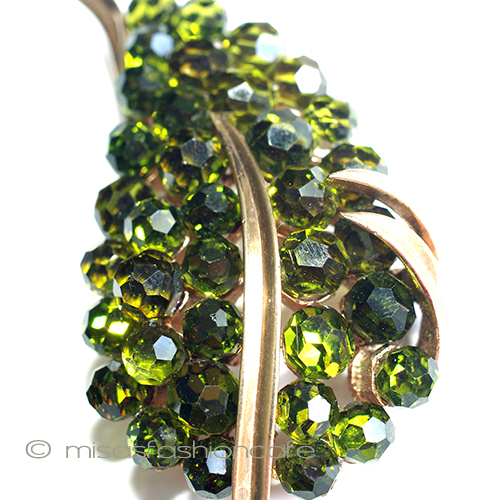 （画像用） Ｔｒｉｆａｒｉ　 トリファリ クリスタル　ブローチ