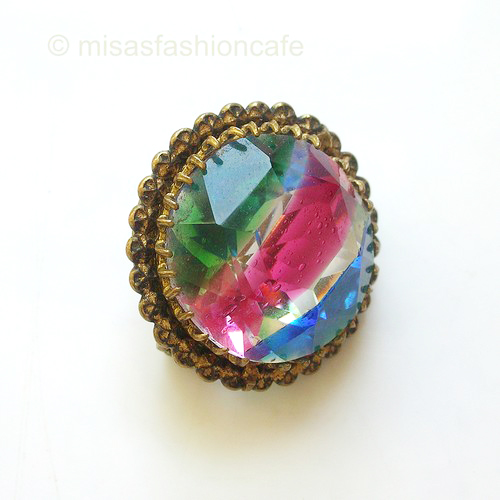 （画像用） アイリス グラス ブローチ