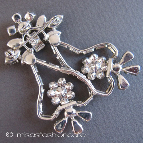 （画像用） Austria　オーストリア製 お花リボン・ブローチ