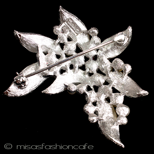 （画像用） Ｔｒｉｆａｒｉ　 トリファリ パールブーケ　ブローチ