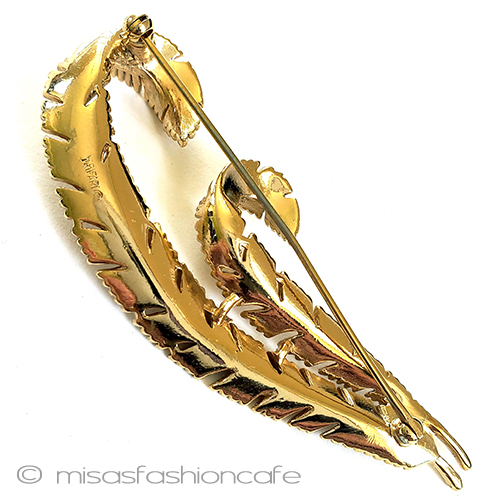 （画像用） Trifari　 トリファリ 金の羽　ブローチ
