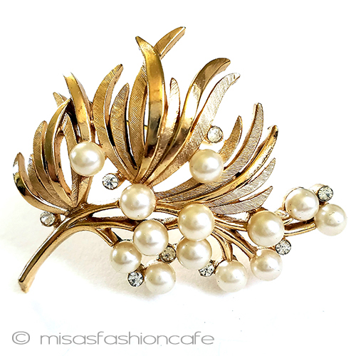 （画像用） Trifari　 トリファリ パール金葉ブローチ