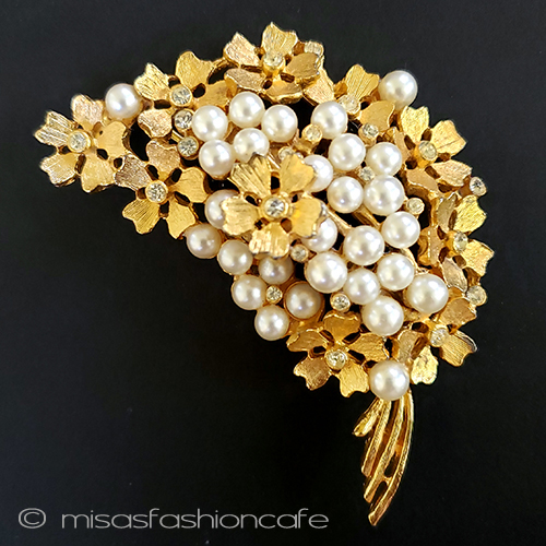 （画像用） パールRSのお花ブーケ BSK刻印　ブローチ